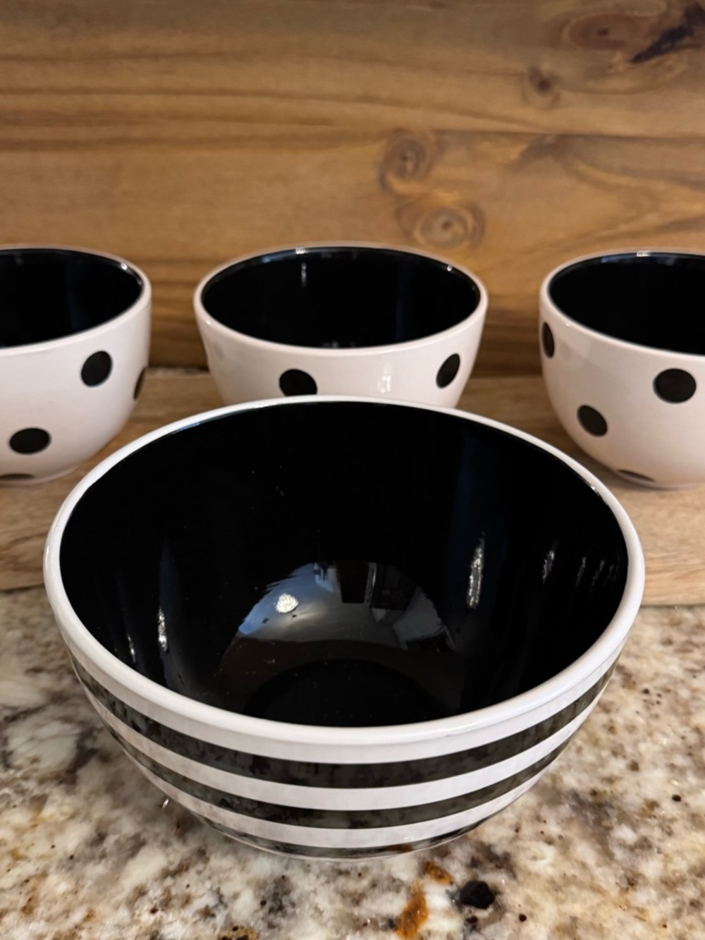 Coventry Dots & stripes black and white Bowl set .